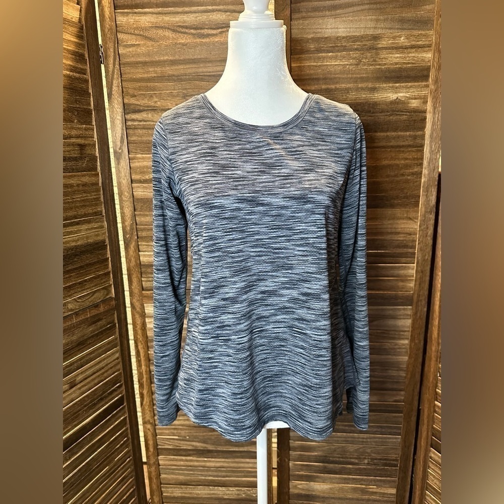 ZYIA Active Split Back Long Sleeve Top
